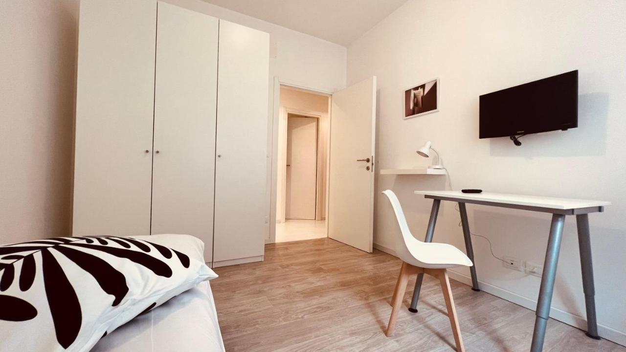 White House Lounge Supreme Apartment Udine Esterno foto